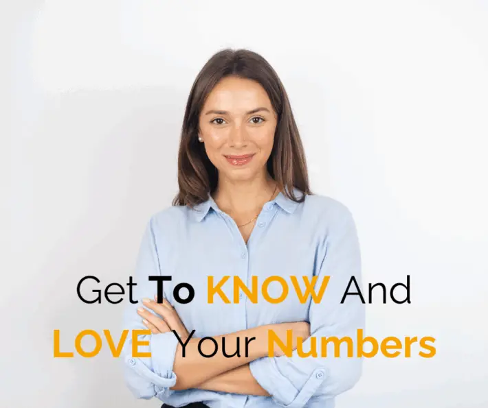 know your numbers blog. Picture of a professional business woman with grey background and blue blouse
