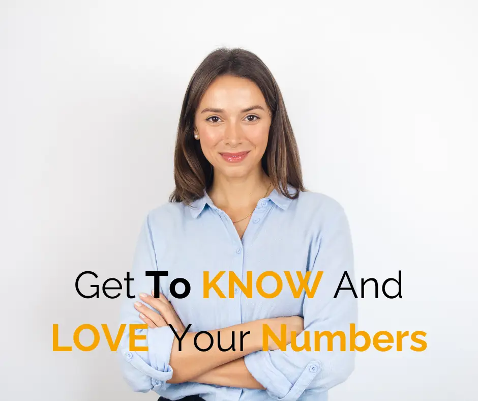 know your numbers blog. Picture of a professional business woman with grey background and blue blouse